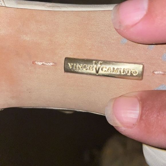 Vince Camuto Leather high heeled open toed shoes. Pretty good condition, Size 8 - Picture 2 of 4